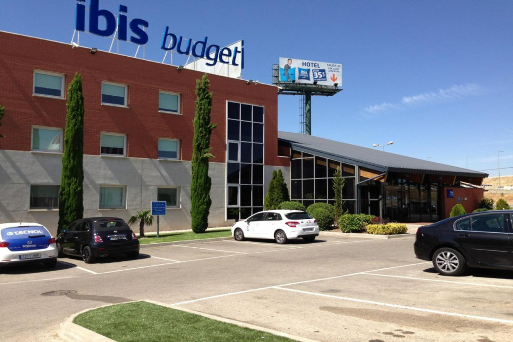 Hotel Ibis Budget Madrid Alcala De Henares 1/23