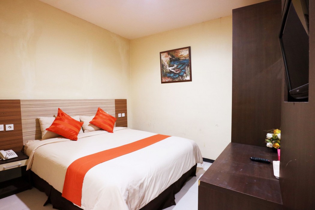 OYO 601 Hotel Agraha Makassar 18/35