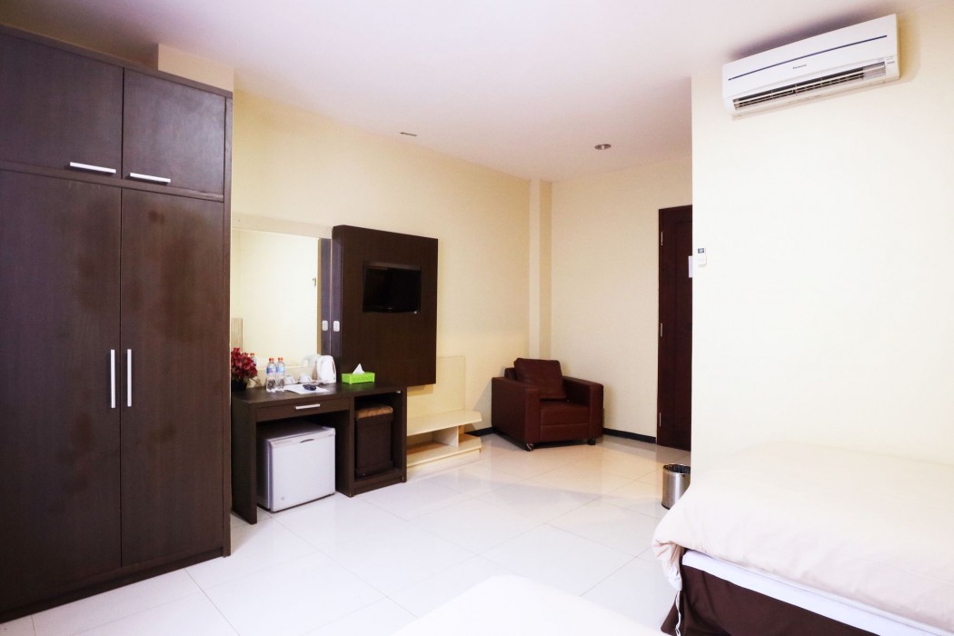 OYO 601 Hotel Agraha Makassar 17/35
