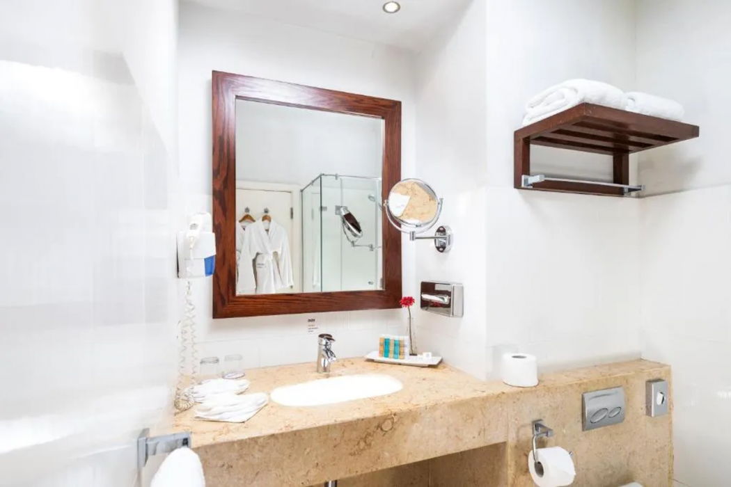 The Three Corners Ocean View - Adults Only(+16) 12/60