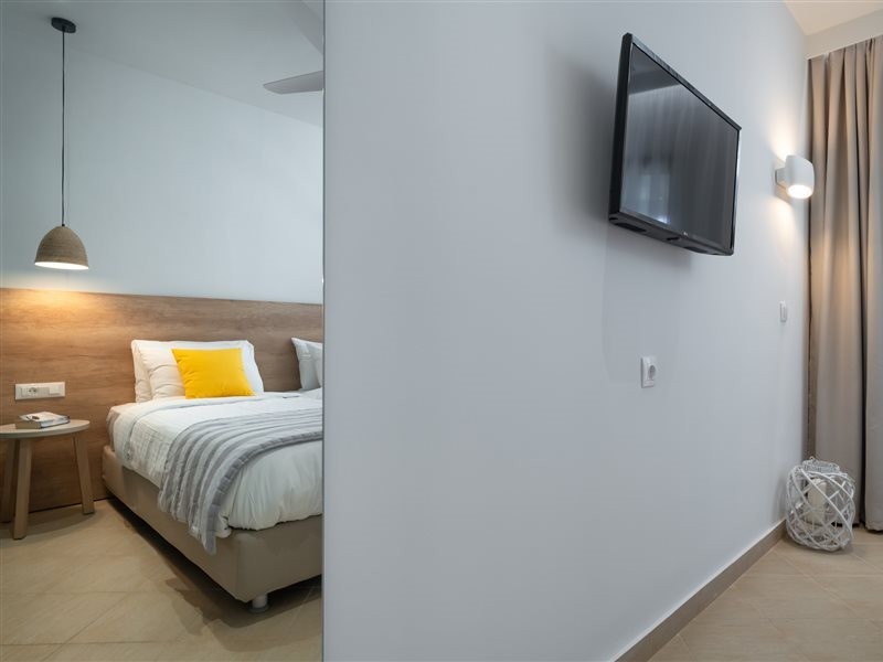 Karavos Apartments 18/57