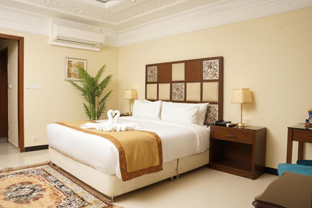 FALETTIS GRAND GUJRANWALA 9/26