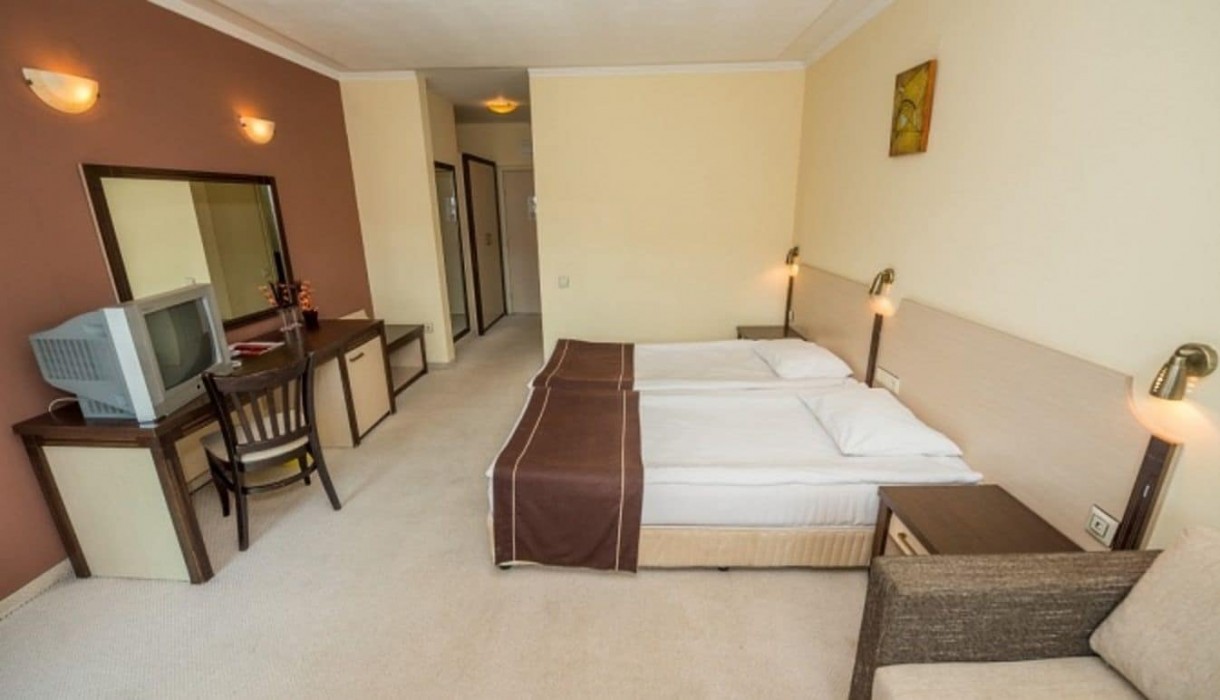 Hotel Rodopski Dom 27/89