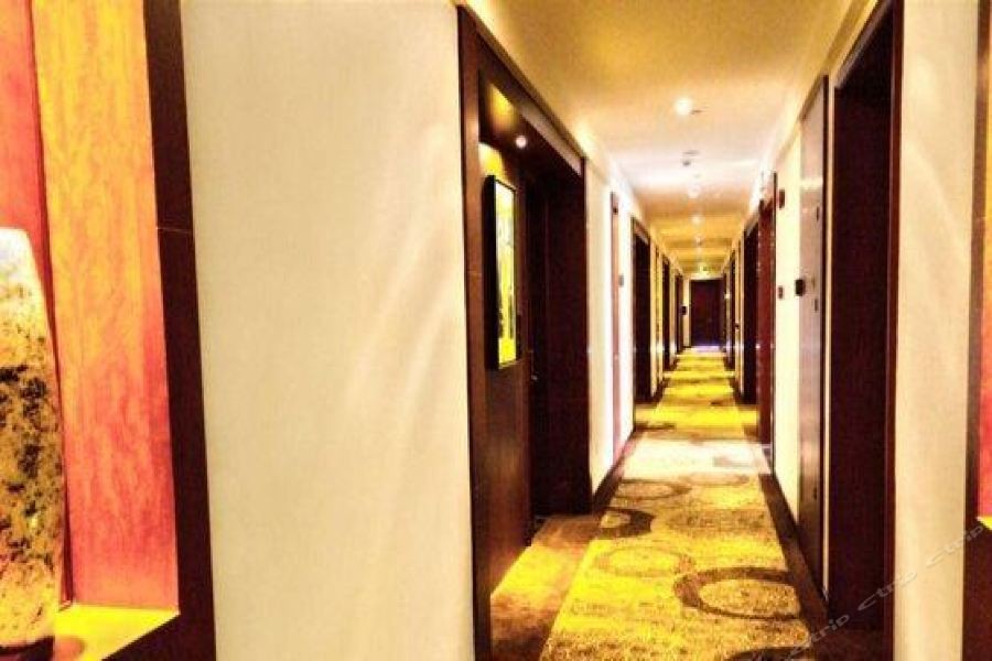 Jin Feng International Hotel (Shanghai Songjiang) 14/39