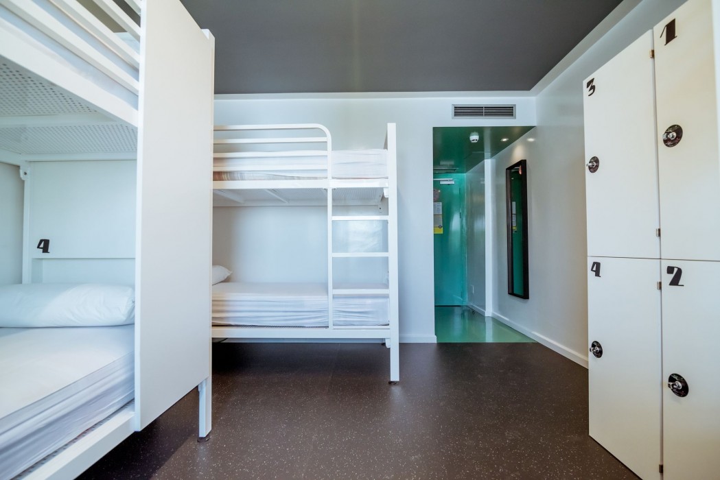Amistat Island Hostel Ibiza 43/100