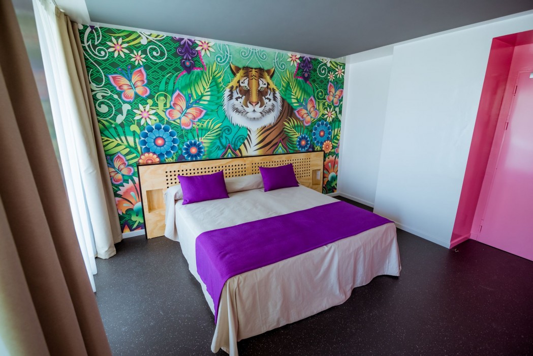 Amistat Island Hostel Ibiza 57/100