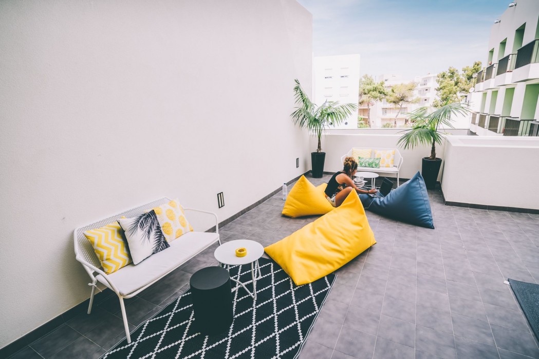 Amistat Island Hostel Ibiza 66/100
