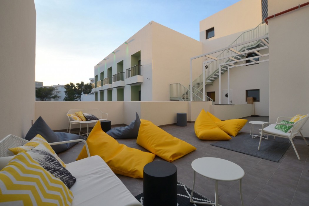 Amistat Island Hostel Ibiza 31/100