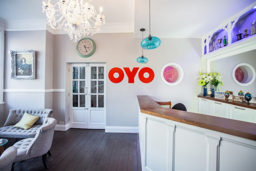 OYO Timothy's 6/33