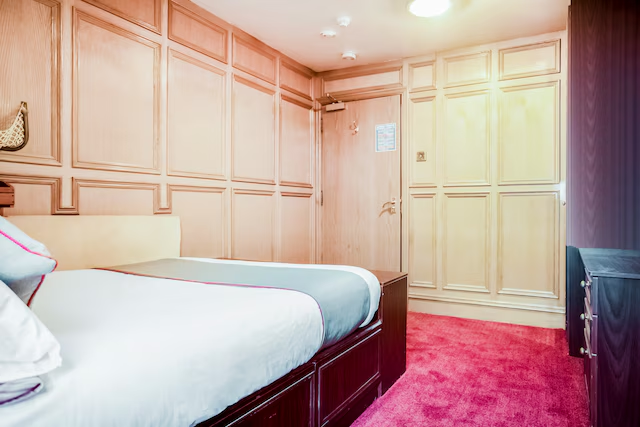 Rowers Hotel 22/48