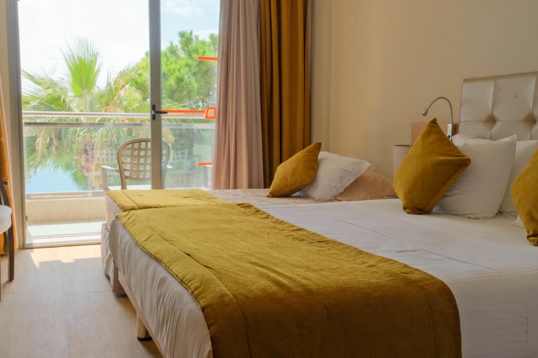 Sunrise Hotel 20/46