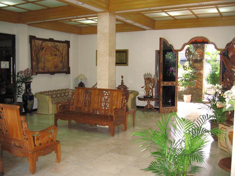 Ari Putri Hotel 7/47