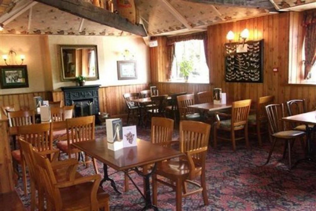 Radstock Hotel 13/66
