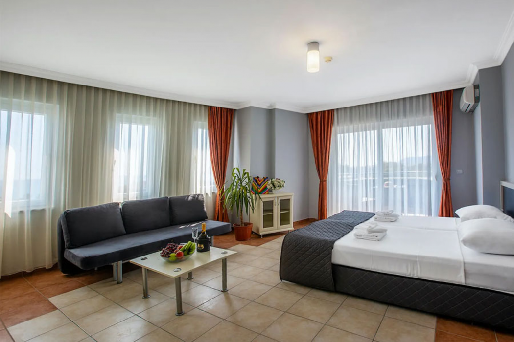 Grand Alisa Hotel 12/61