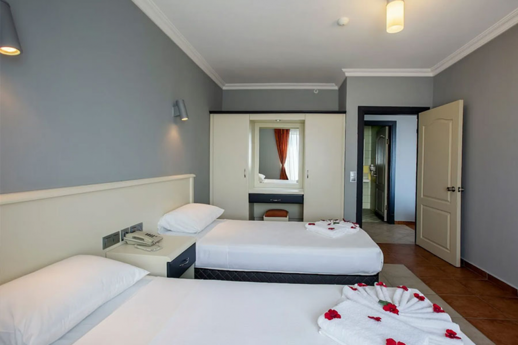 Grand Alisa Hotel 10/61