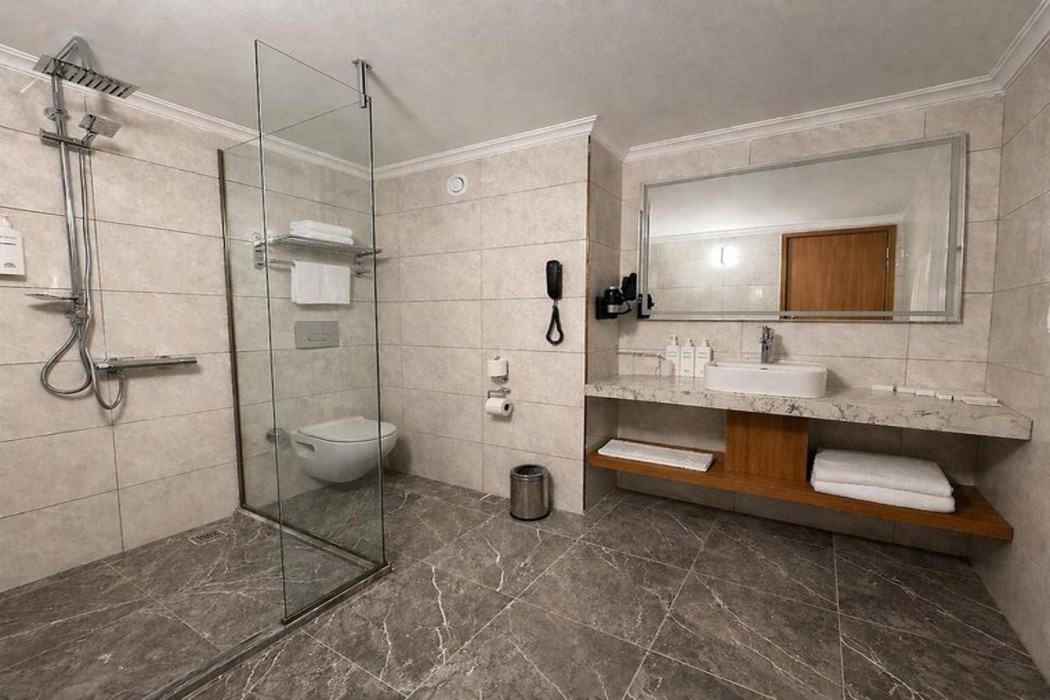 Tryp By Wyndham Didim 39/41