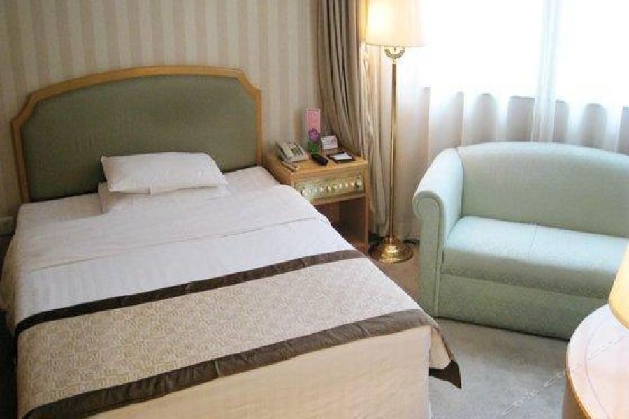 Shanshui Hotel 30/48