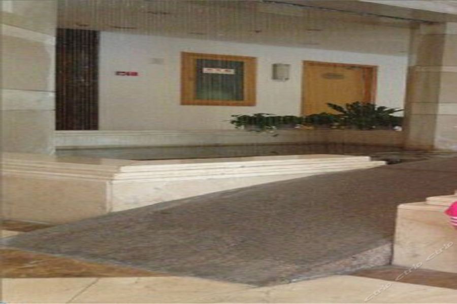 Shanshui Hotel 33/48