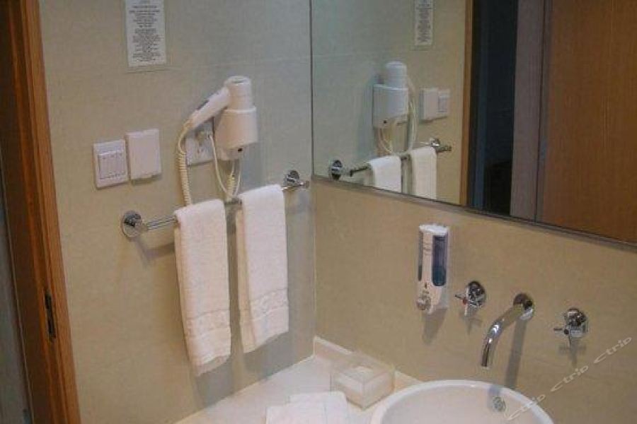 Hawaii International Hotel 29/48