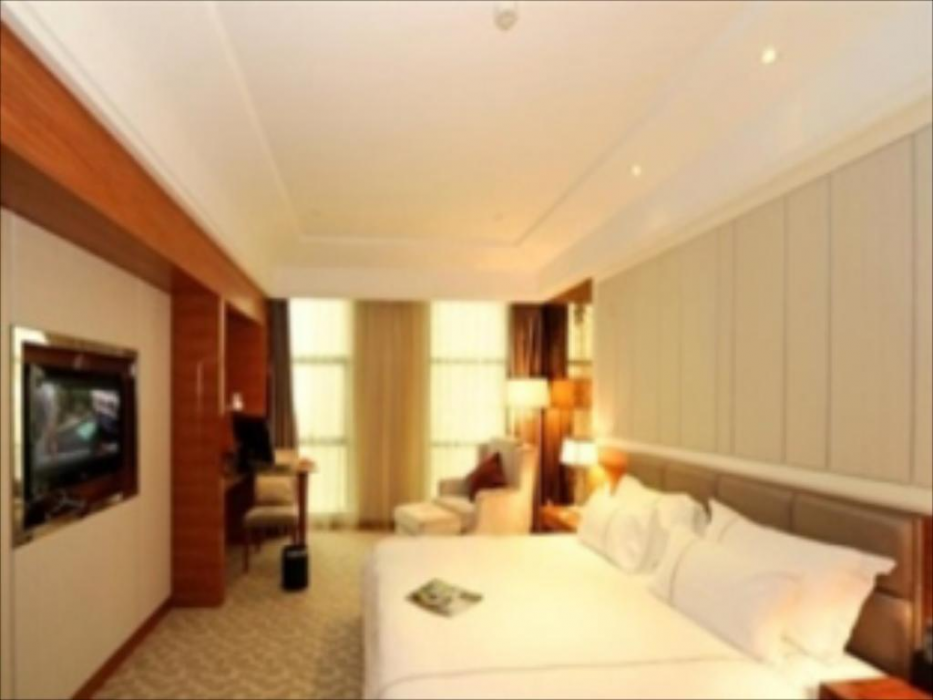 East Shipu Hotel 8/12