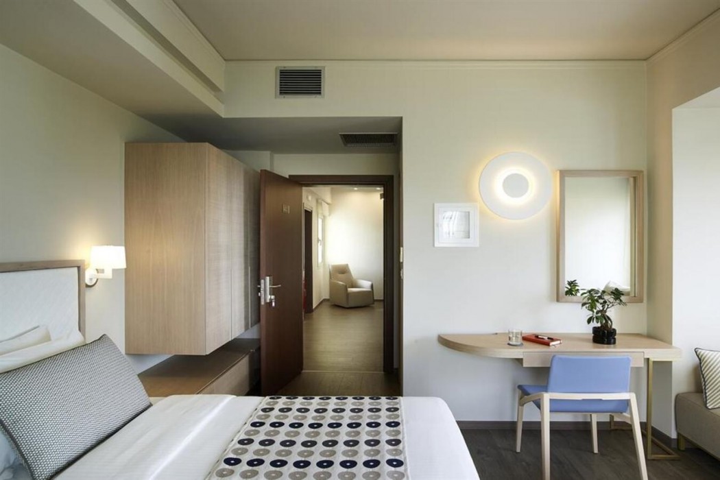 Irida Hotel 23/59