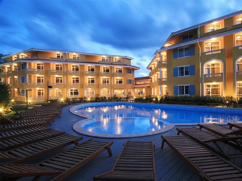 Blue Orange Beach Resort 14/42