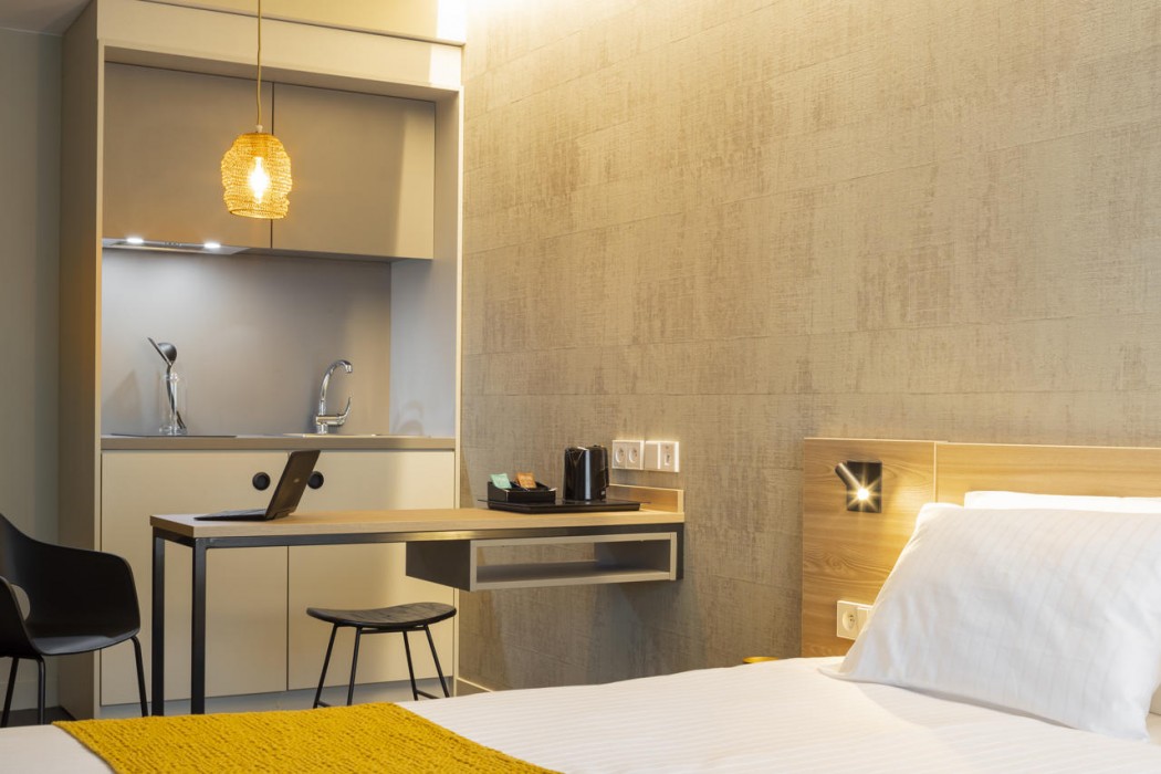 37 Lodge La Defense Courbevoie 14/35