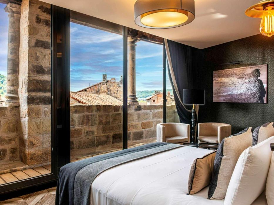Mercure Figeac Viguier Du Roy 15/63