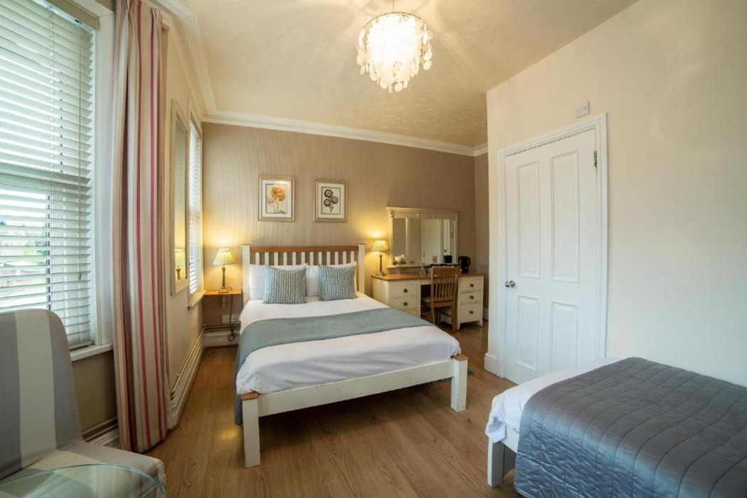 OYO Lina Guest House 14/49