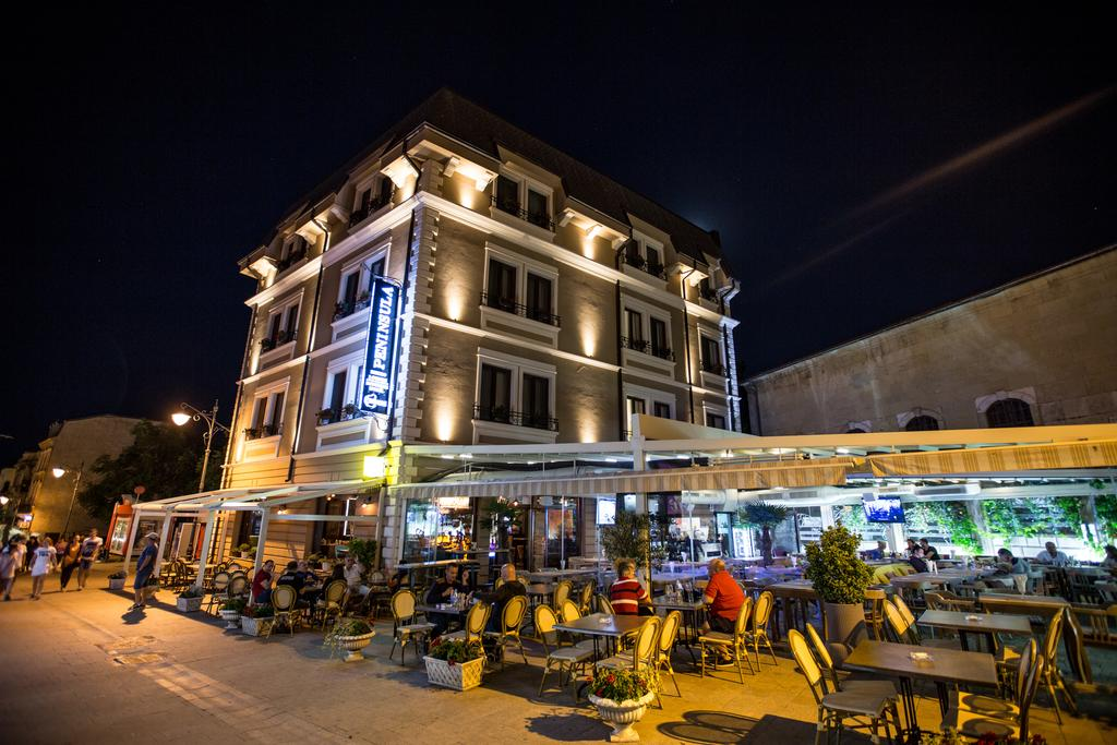 PENINSULA BOUTIQUE HOTEL 2/51