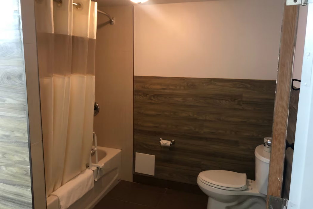 Travelodge by Wyndham Lindsay 9/19