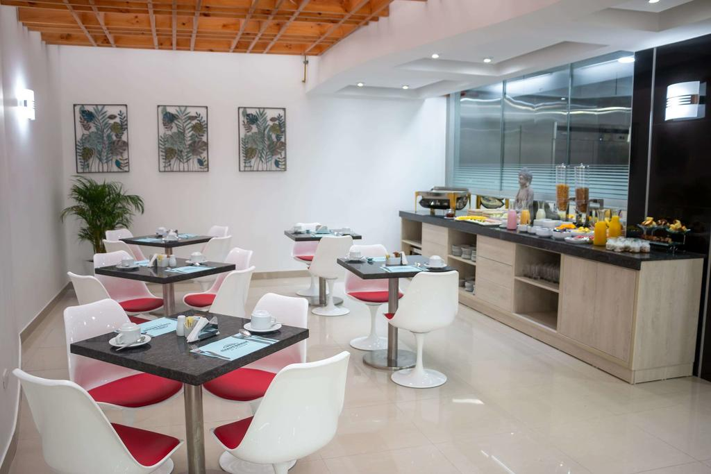 Howard Johnson by Wyndham Lima Miraflores Art House 8/16