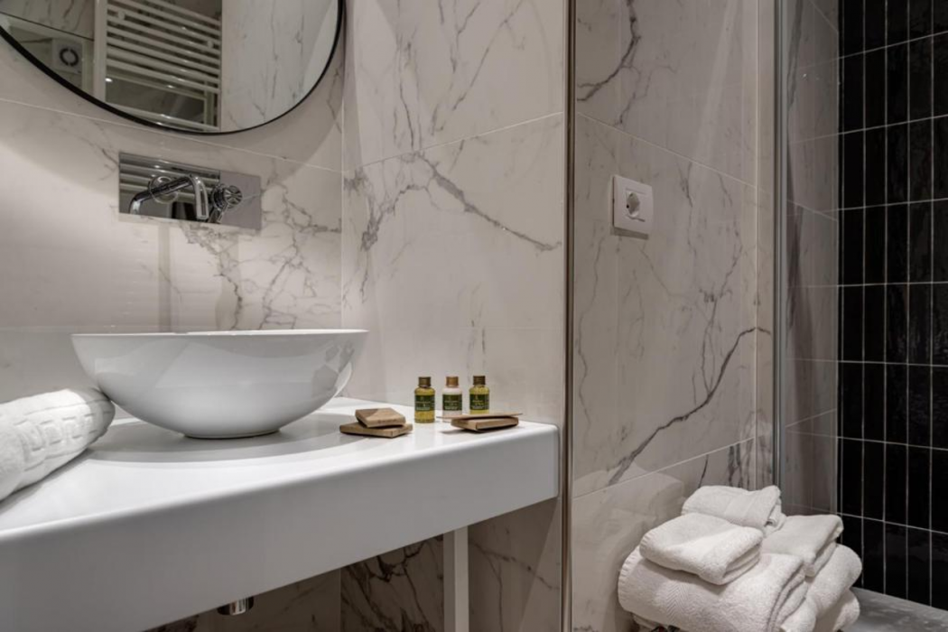 Room at PALAZZO DEL CAPITANO Wellness & Relais - Luxury Borgo Capitano Collection, SAN QUIRICO D ORCIA