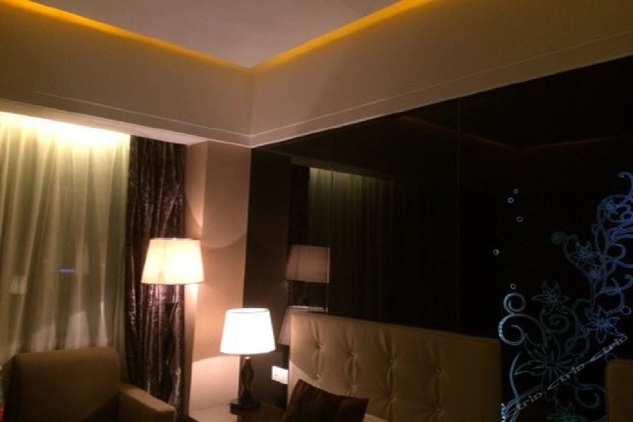 Romantic Hotel 28/41