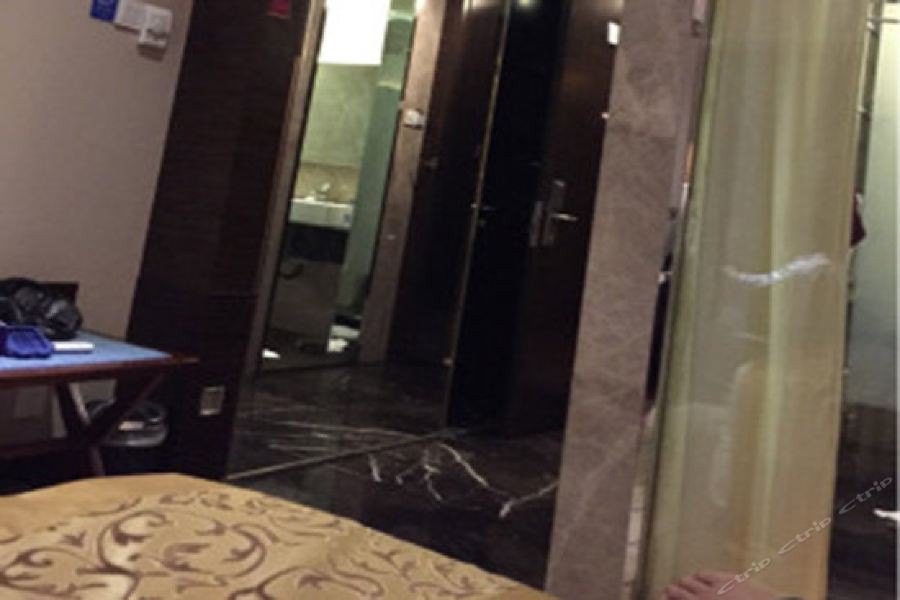 Romantic Hotel 16/41