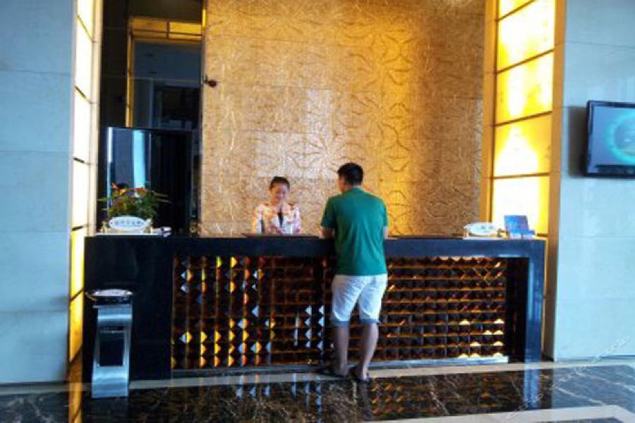 Romantic Hotel 14/41