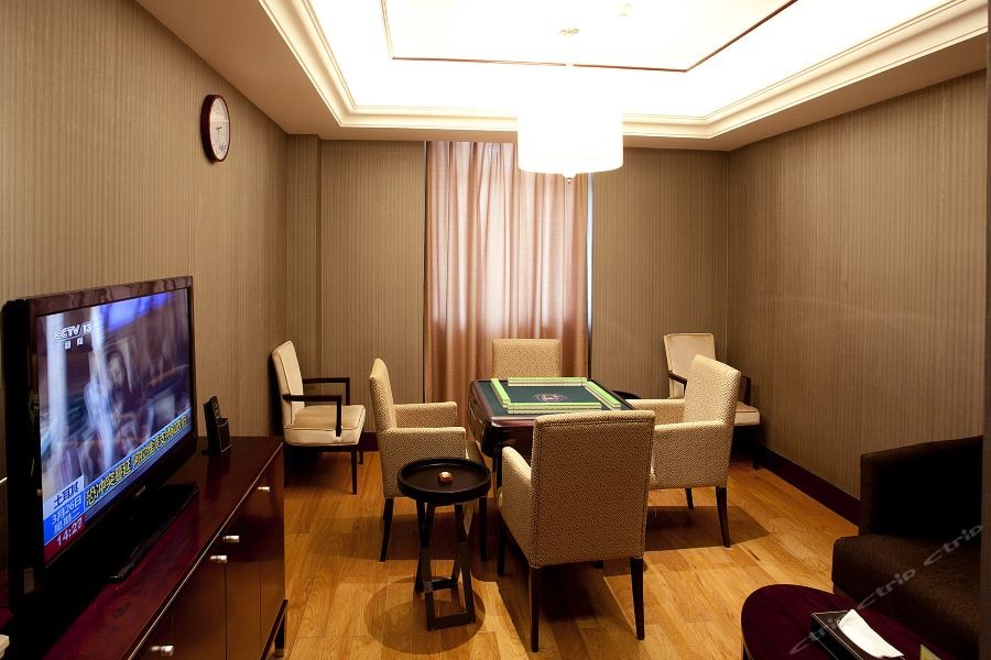 Zhongwei International Holiday Hotel 30/49