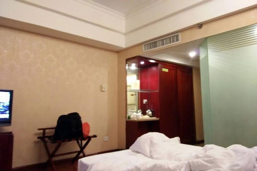 Vienna Hotel Shenzhen Yinhu 58/74