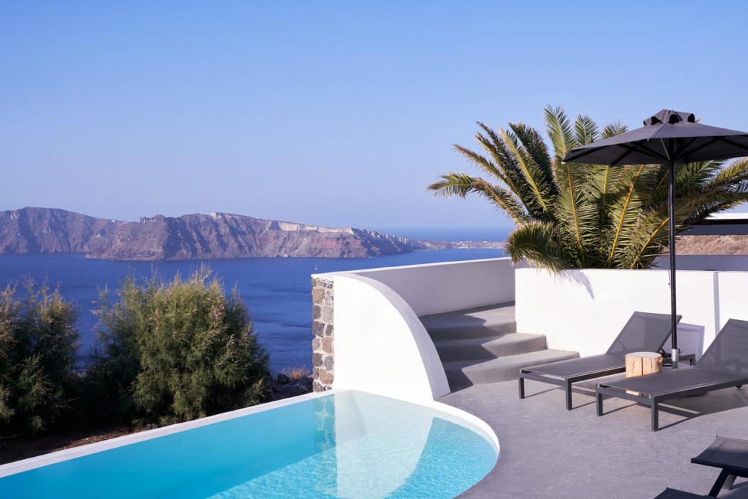 Mr And Mrs White Santorini 46/84