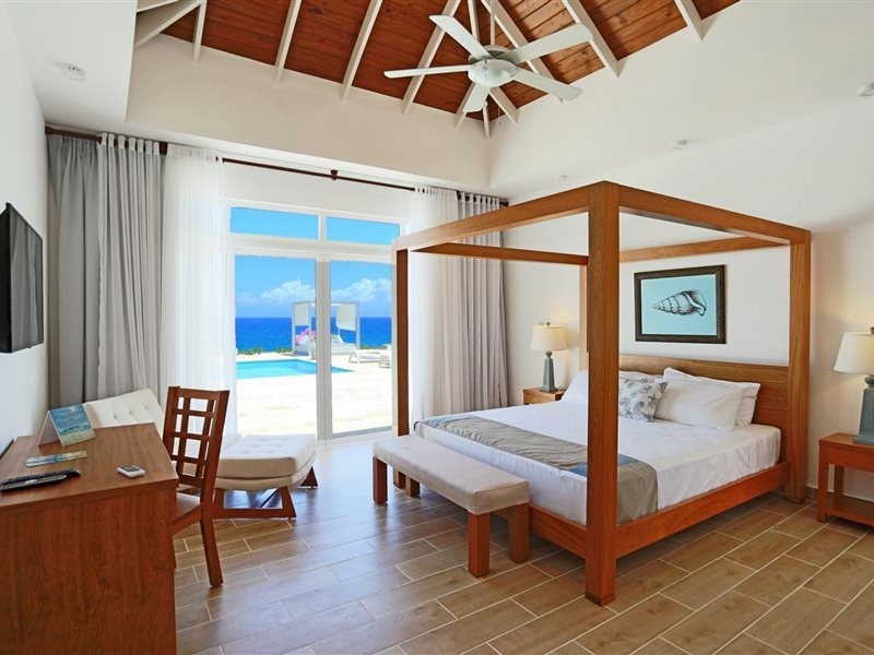 Ocean Village Deluxe Resort and Spa 40/71
