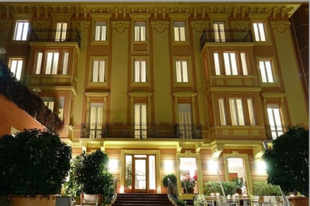 Hotel Careni Villa Italia 1/62