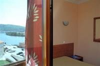 Imperio Hotel 28/56