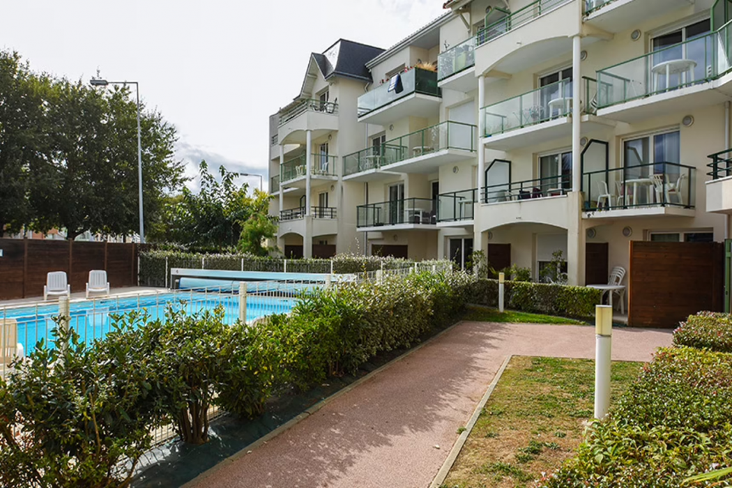 Residence Les Jardins de l Amiraute - Vacanceole in LES SABLES DOLONNE