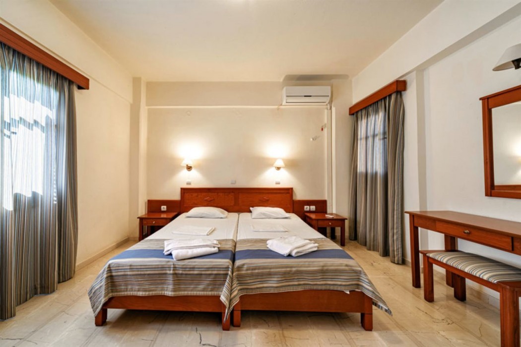 Niros Beach Apartments 17/58
