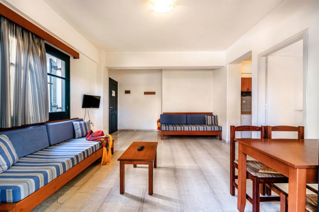 Niros Beach Apartments 15/58