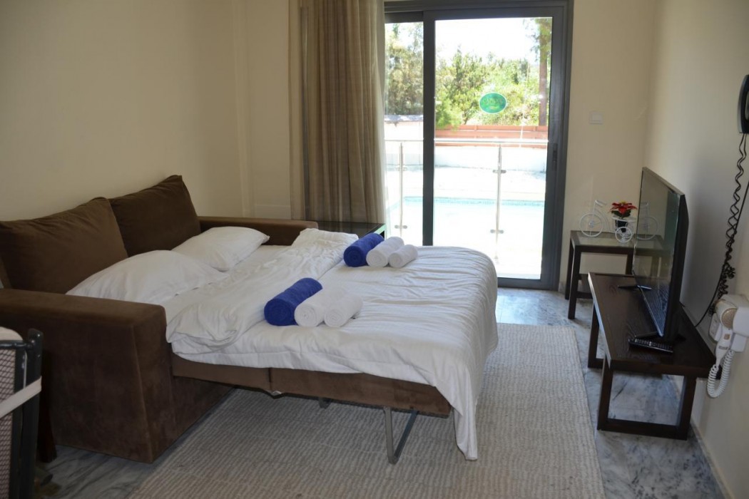 Latchi Escape Hotel and Suites 16/64