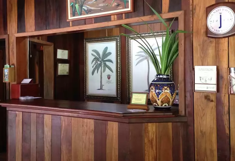 Chan Chich Lodge 8/58