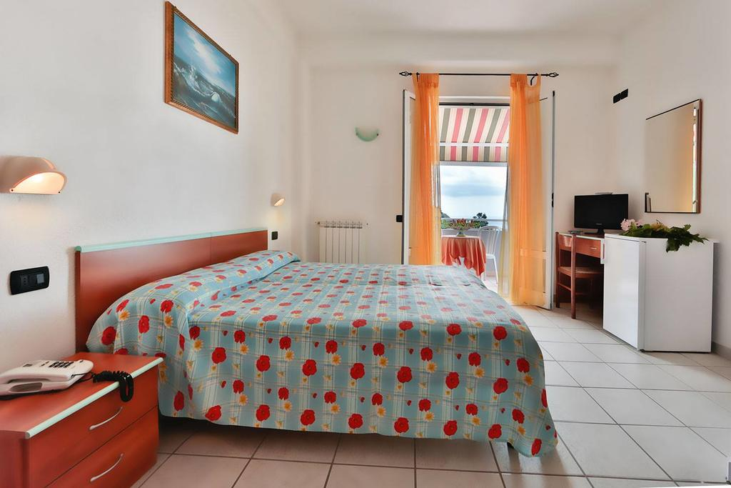 Villa Rita Hotel 12/55
