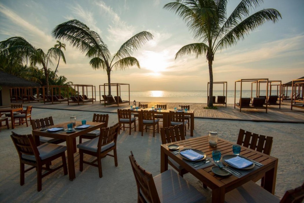 The Residence Maldives At Dhigurah 10/13