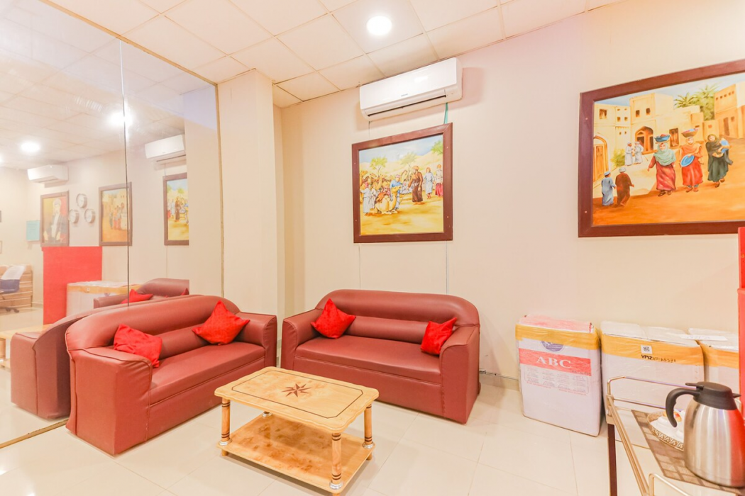 Savoy Inn Hotel 16/32